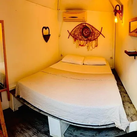Köyiçi Butik Bed & Breakfast Eskiomerler